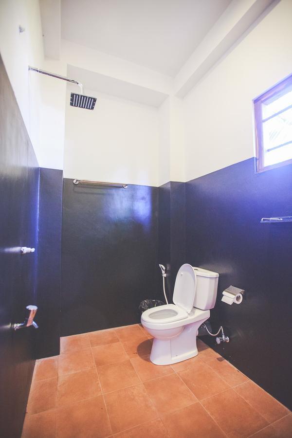 Lazies Midigama Hotel Екстериор снимка